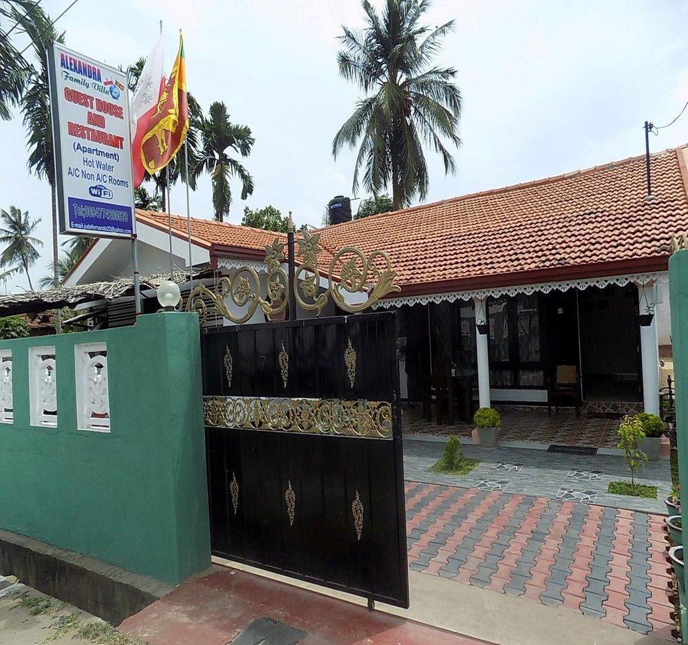 Alexandra Family Villa Negombo Exterior foto